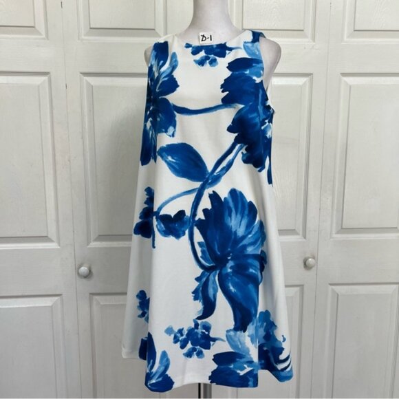 A-Line Blue and White Floral Swing Dress - Picture 7 of 13